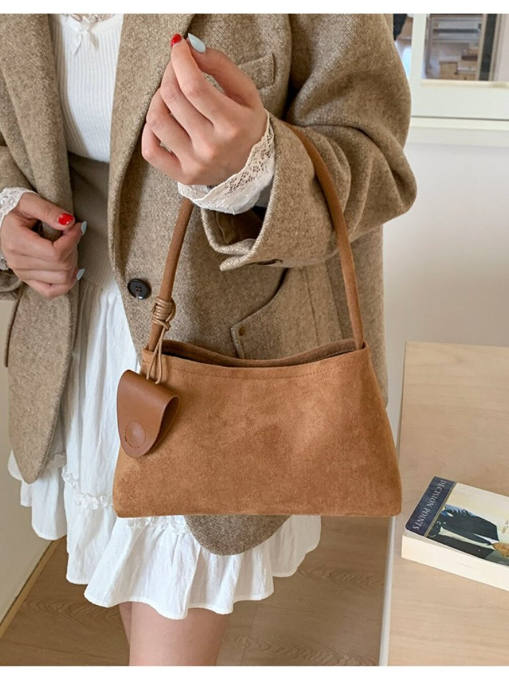 Minimalist Hobo Shoulder Bag | Everyday Faux Leather Tote - Picture 14 of 16